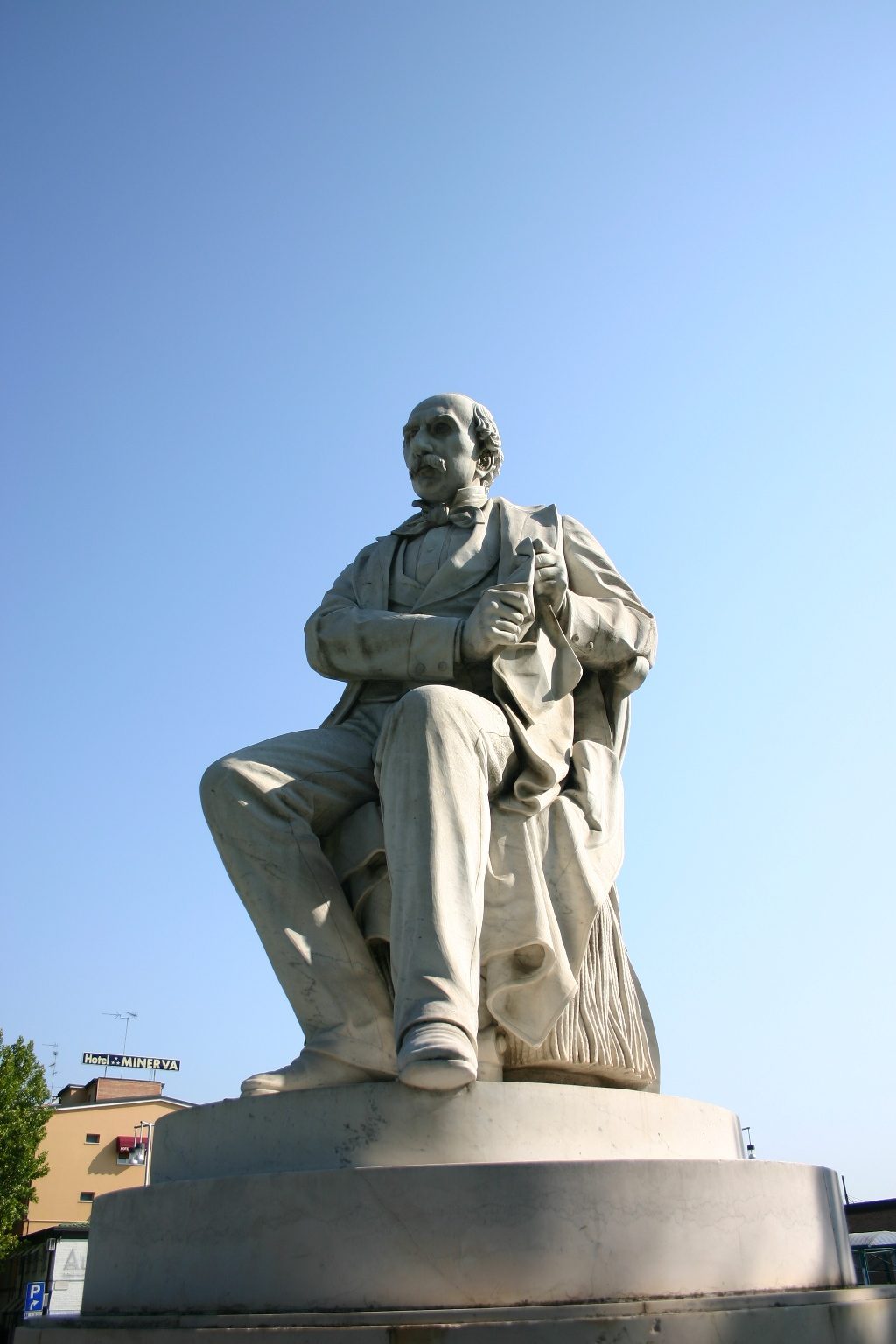 Luigi Carlo Farini's monument, Ravenna, Italy - 03.JPG